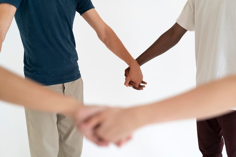 How Do Hypnotic Convincers Aid Hypnotists?